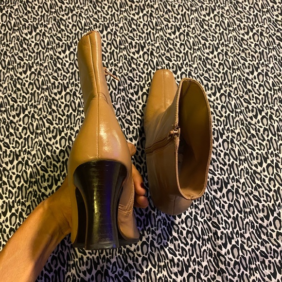 Nicole leather heeled ankle boots - Picture 3 of 6